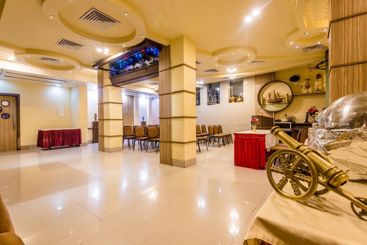 Hotel Panchratna Panvel Zewnętrze zdjęcie