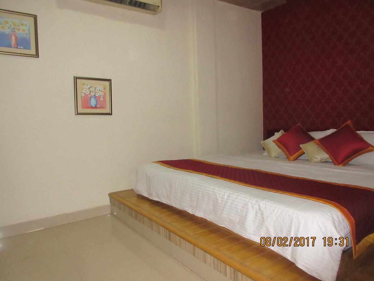 Hotel Panchratna Panvel Zewnętrze zdjęcie