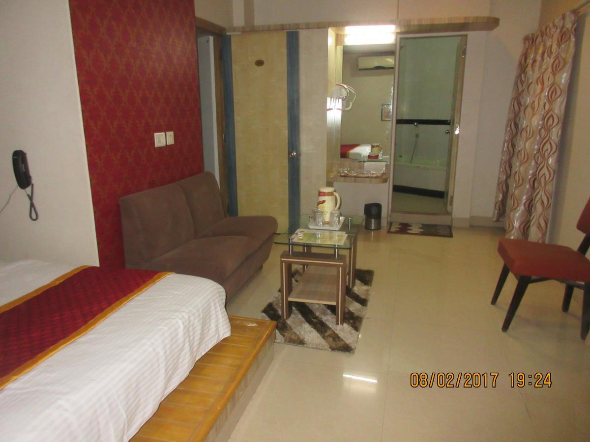 Hotel Panchratna Panvel Zewnętrze zdjęcie