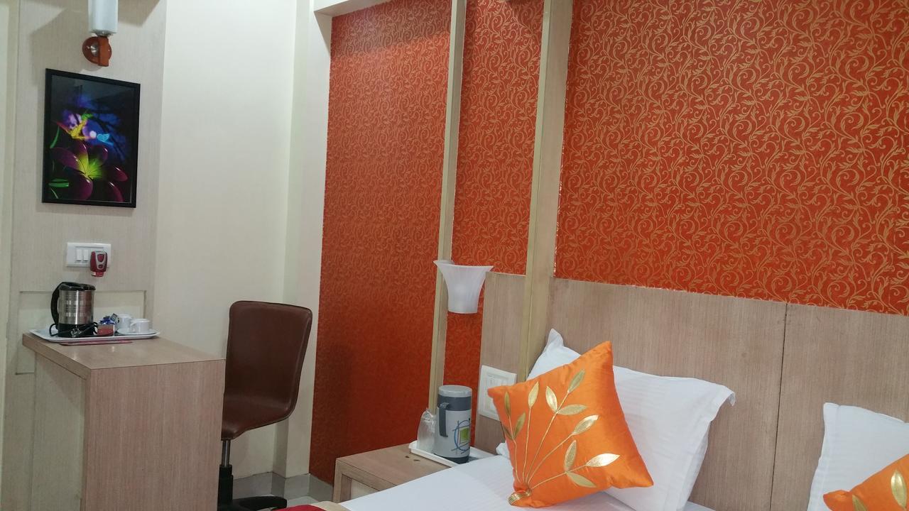 Hotel Panchratna Panvel Zewnętrze zdjęcie