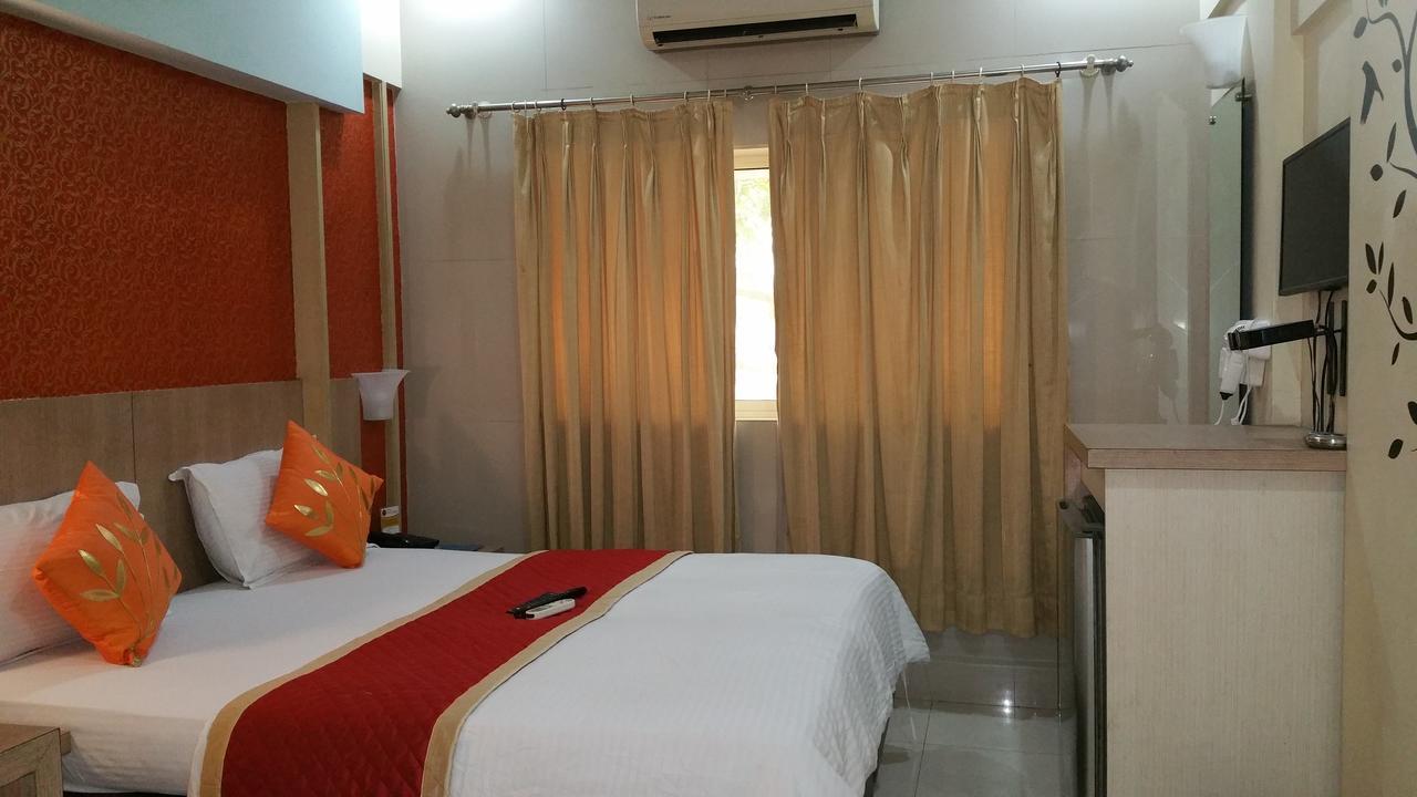 Hotel Panchratna Panvel Zewnętrze zdjęcie