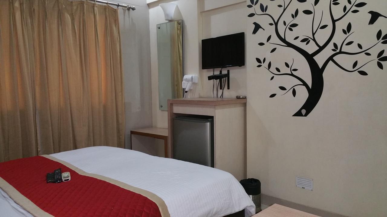 Hotel Panchratna Panvel Zewnętrze zdjęcie